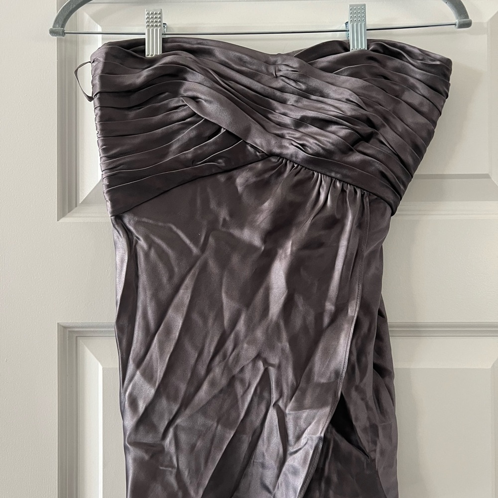 Never worn 100% silk Banana Republic strapless top.  Gray. Size 2.